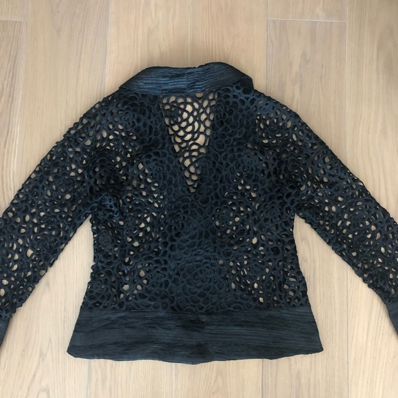 New NWOT unique black rose floral lace cardigan ridge pleat outline size large - Picture 4 of 9